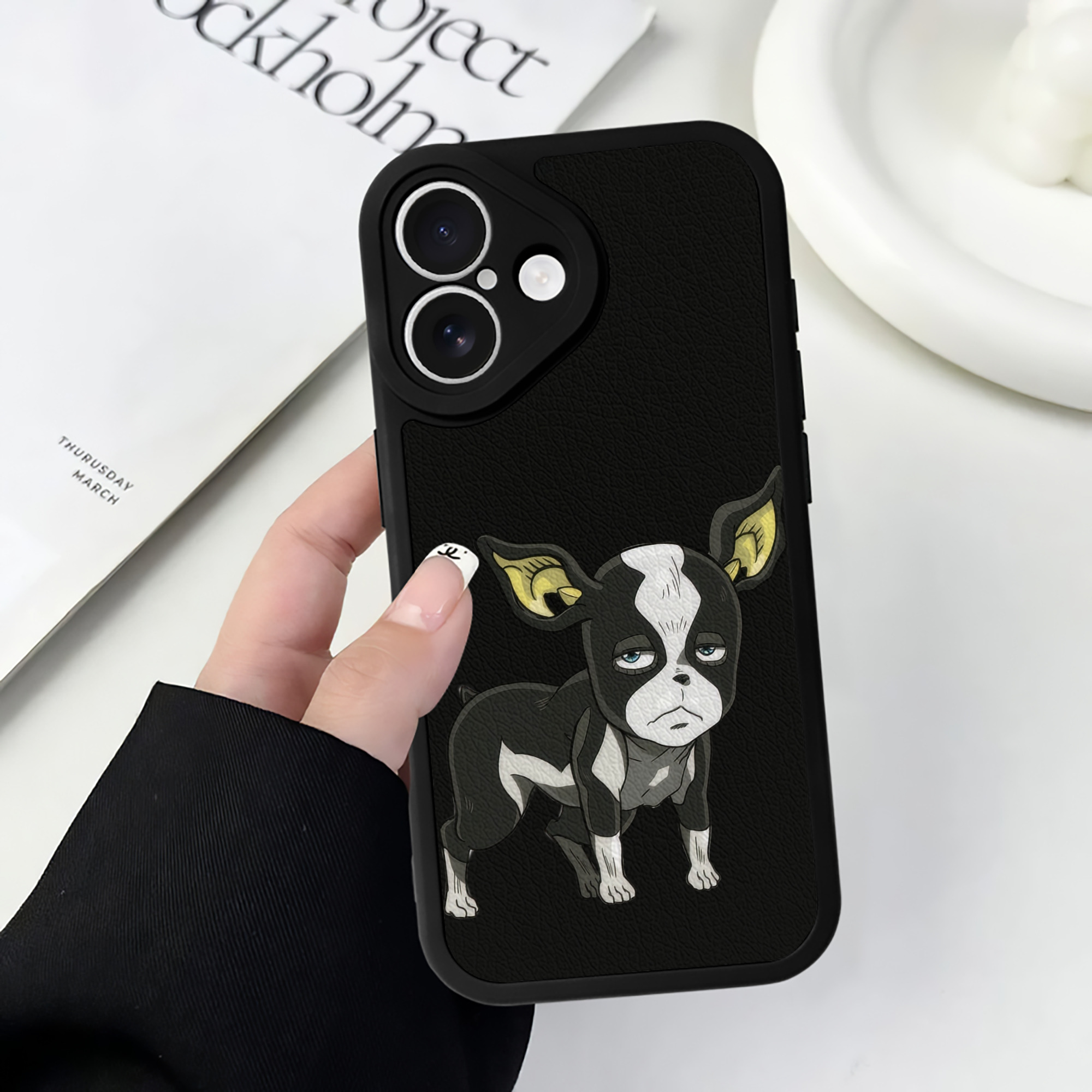 （画像用） ジョジョの奇妙な冒険 イギー JoJo's Bizarre Adventure Iggy 【iPhone 16シリーズ対応】シリコンスマホケース（レザー調） 材質：シリコン